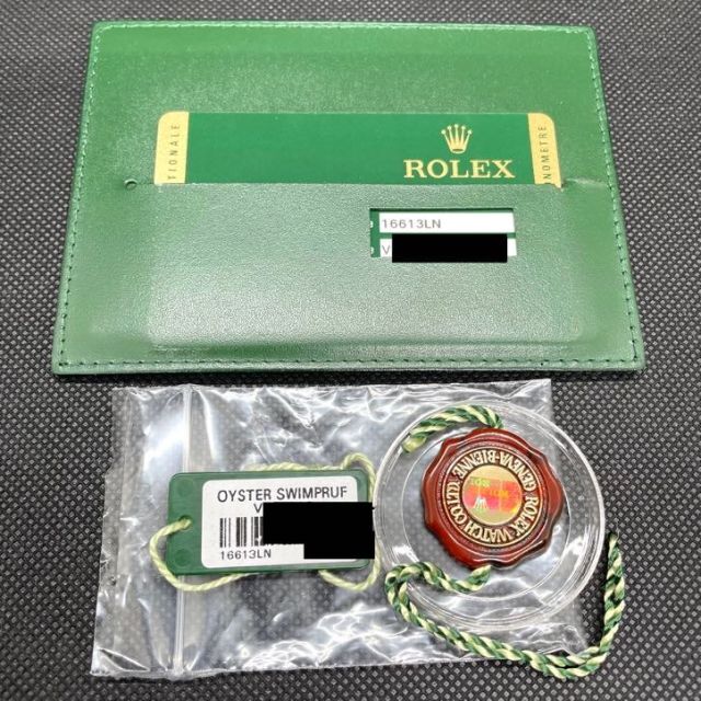 ROLEX(ロレックス)のロレックス サブマリーナデイト16613LN 自動巻き 腕時計 黒 ゴールド メンズの時計(腕時計(アナログ))の商品写真