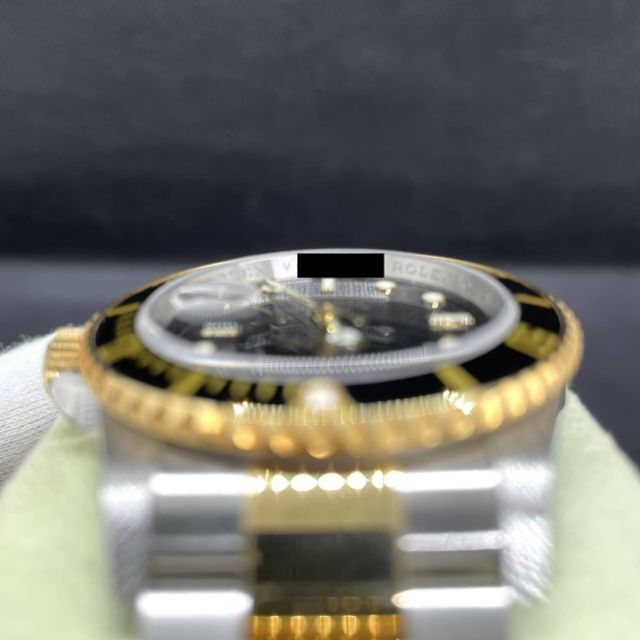 ROLEX(ロレックス)のロレックス サブマリーナデイト16613LN 自動巻き 腕時計 黒 ゴールド メンズの時計(腕時計(アナログ))の商品写真