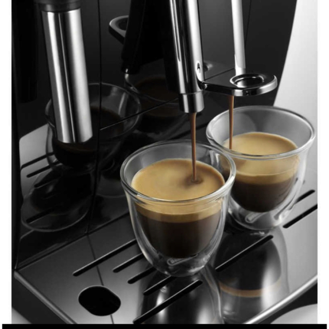 高級感
 新品　コーヒーメーカー デロンギ デロンギエレッタカプチーノコンパクト全自動コーヒーマシン 全自動 デロンギ コンパクト全自動　ホワイト 調理家電 2
