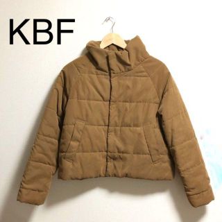 ケービーエフ(KBF)のKBF  ケービーエフ　アウター　かわいい　キルト　ジャンパー　キャメル(ダウンコート)