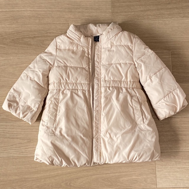 babyGAP(ベビーギャップ)の【送料込み】babyGAPアウター90cm キッズ/ベビー/マタニティのキッズ服女の子用(90cm~)(ジャケット/上着)の商品写真