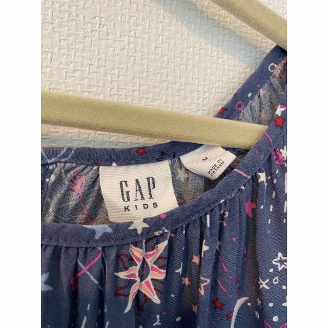 GAP(ギャップ)の【GAP】チュニック ワンピ 長袖 子供（ネイビー）M  キッズ/ベビー/マタニティのキッズ服女の子用(90cm~)(Tシャツ/カットソー)の商品写真