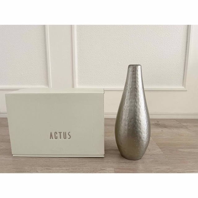 ACTUS(アクタス)のアクタス　シルバー　フラワーベース　インテリア雑貨 インテリア/住まい/日用品のインテリア小物(花瓶)の商品写真