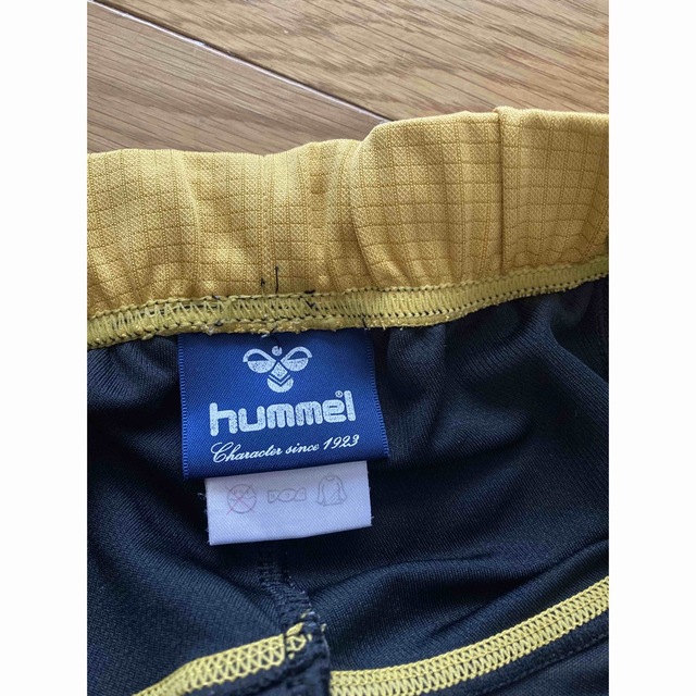 hummel(ヒュンメル)のsho様専用ハーフパンツ　ロゴ刺繍　Lサイズ黒x黄色ポイント スポーツ/アウトドアのサッカー/フットサル(ウェア)の商品写真