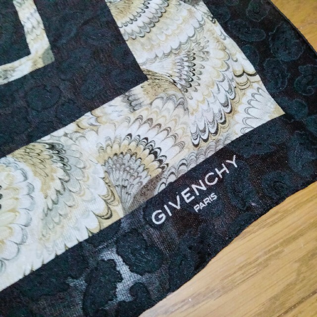 GIVENCHY(ジバンシィ)のGIVENCHY スカーフ レディースのファッション小物(バンダナ/スカーフ)の商品写真