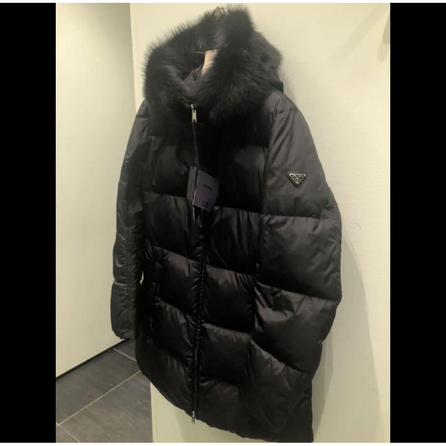 29E117 プラダダウンジャケット PRADA