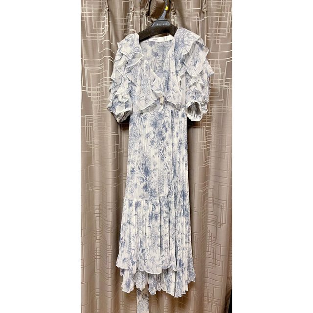 SNIDEL(スナイデル)のsnidel フリルプリーツドレス レディースのワンピース(ロングワンピース/マキシワンピース)の商品写真