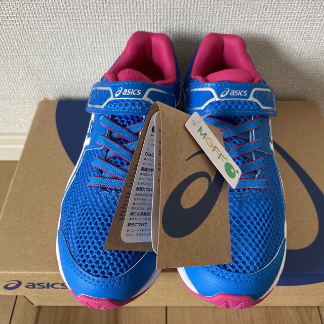 asics(アシックス)の新品●アシックス asics シューズ●LAZERBEAM RE-MG●20.0 キッズ/ベビー/マタニティのキッズ靴/シューズ(15cm~)(スニーカー)の商品写真