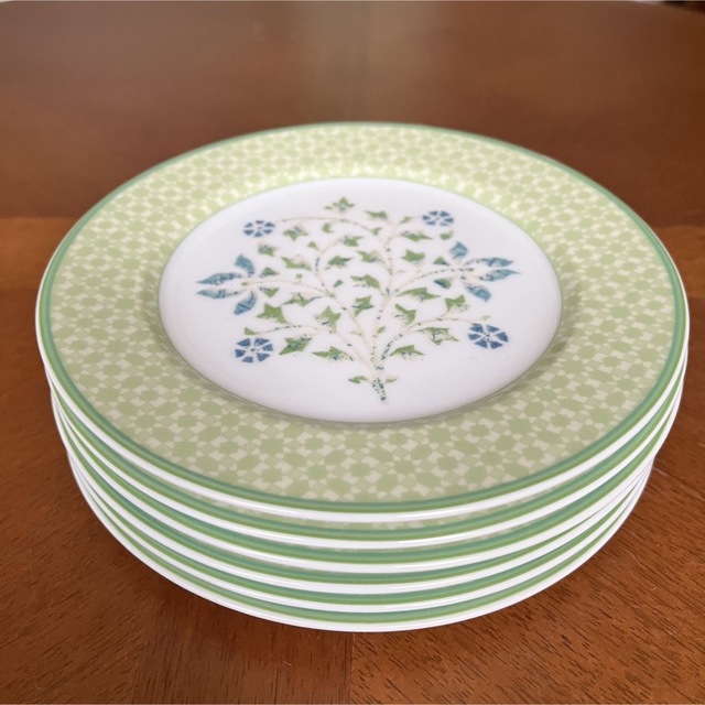 WEDGWOOD(ウェッジウッド)の【未使用美品】ウェッジウッド★アルパイン★ケーキ皿　6枚 インテリア/住まい/日用品のキッチン/食器(食器)の商品写真