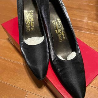 サルヴァトーレフェラガモ(Salvatore Ferragamo)のお値下げ❗️新品未使用　フェラガモパンプス(ハイヒール/パンプス)