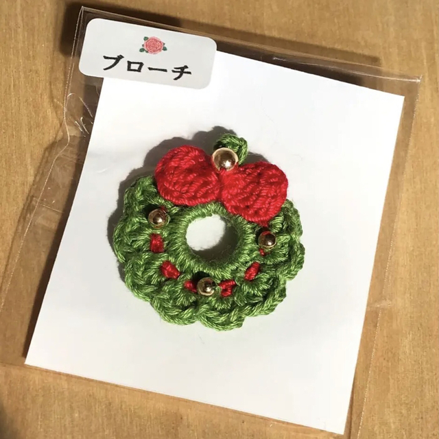 ハンドメイド☆クリスマスミニリースのブローチレース糸かぎ針 ハンドメイド☆クリスマスミニリースのブローチレース糸かぎ針