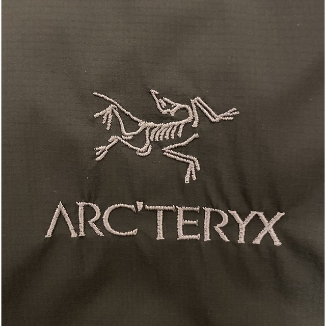 ARC'TERYX(アークテリクス)のアトムLTフーディ　アークテリクス メンズのジャケット/アウター(ダウンジャケット)の商品写真