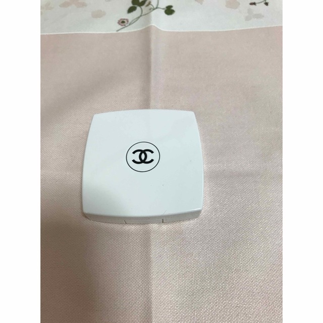 CHANEL(シャネル)のCHANEL アイシャドウ コスメ/美容のベースメイク/化粧品(アイシャドウ)の商品写真