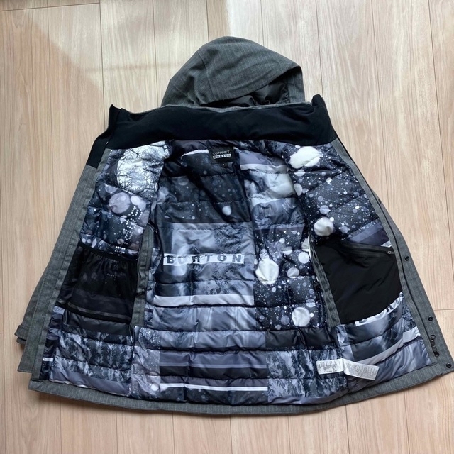 SOPHNET.(ソフネット)の[SOPH×BURTON] ダウンパーカー ジャケット S ストライプ メンズのジャケット/アウター(ダウンジャケット)の商品写真