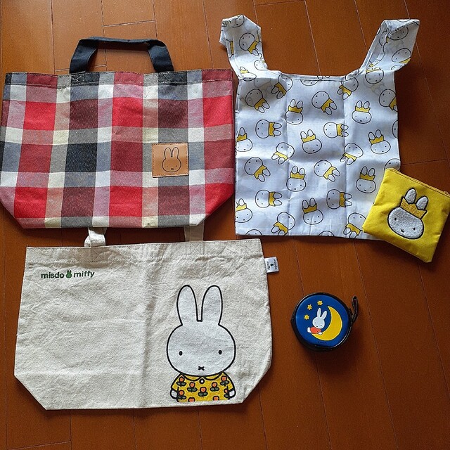 miffy(ミッフィー)のmiffy　ミッフィー　トートバック　エコバッグ　ポーチ　4点セット レディースのバッグ(エコバッグ)の商品写真