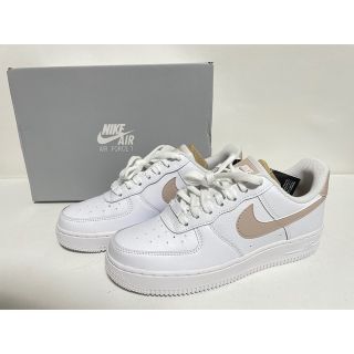 NIKE - 【新品】24.5㎝ナイキ ウィメンズ エアフォース 1 ロー 