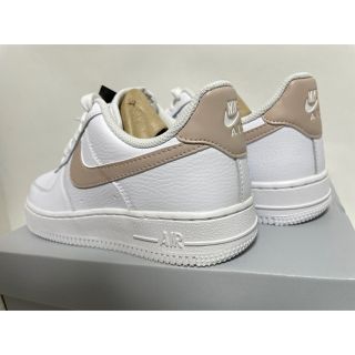 NIKE - 【新品】24.5㎝ナイキ ウィメンズ エアフォース 1 ロー 