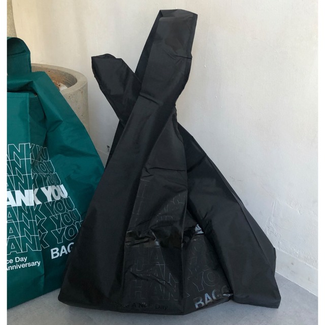 BAGGU(バグゥ)のBAGGU standard  バグゥ　thank you 黒　エコバッグ レディースのバッグ(エコバッグ)の商品写真