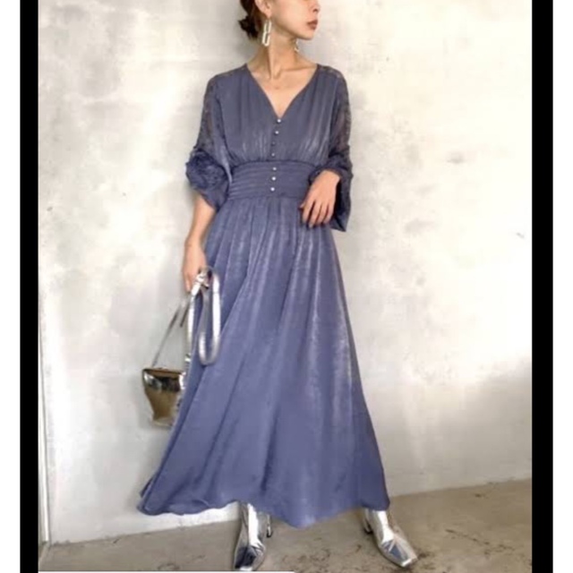 Ameri VINTAGE(アメリヴィンテージ)のAmeri UNDRESSED GRACEFUL HALF LACE DRESS レディースのワンピース(ロングワンピース/マキシワンピース)の商品写真