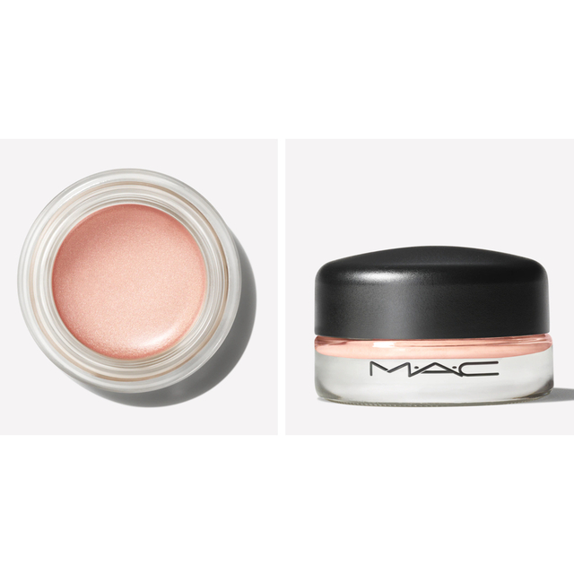 MAC(マック)のお値下げ　M•A•C マック アイシャドウ  ベージュ系 コスメ/美容のベースメイク/化粧品(アイシャドウ)の商品写真