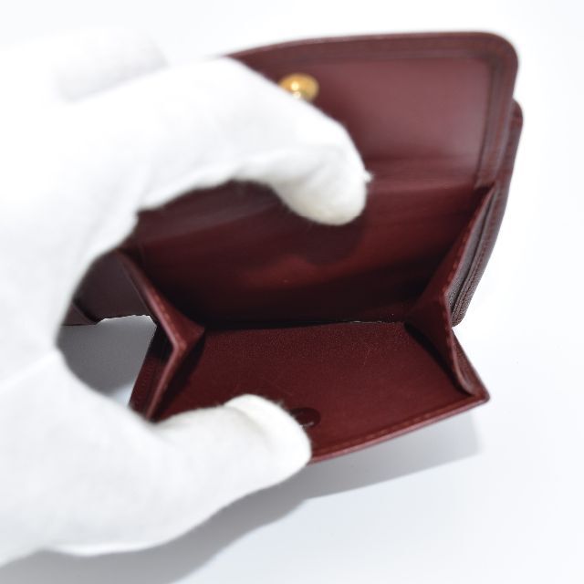 Cartier(カルティエ)のCartier カルティエ マストライン 二つ折り財布（U04857） メンズのファッション小物(折り財布)の商品写真