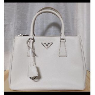 PRADA プラダ サフィアーノ ホワイト 白 シルバー金具 レザー ハンドバッグ トートバッグ レディース 403668