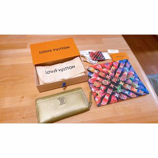 ルイヴィトン(LOUIS VUITTON)の銀座本店　日本限定色　半額以下　ルイヴィトン　長財布(財布)