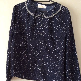 ダブルクローゼット(w closet)の再出品☆ダブクロ未使用ドットブラウス(シャツ/ブラウス(長袖/七分))