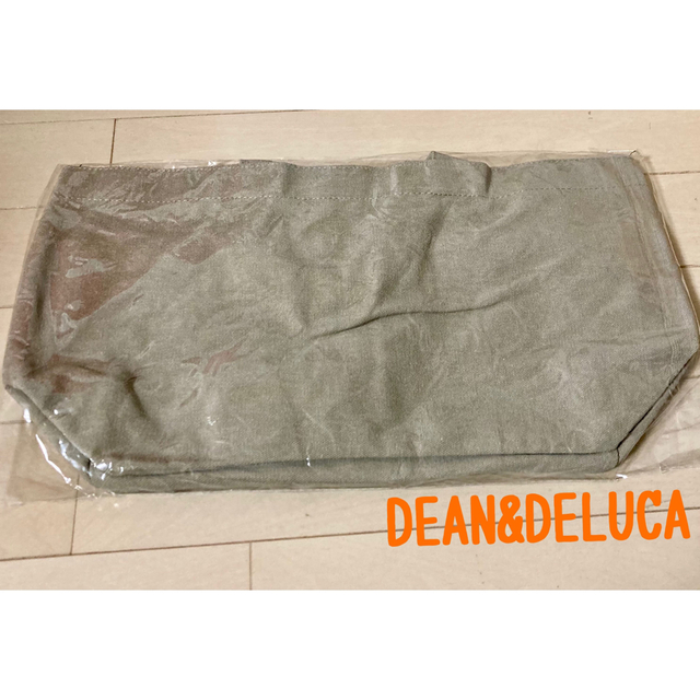 DEAN & DELUCA(ディーンアンドデルーカ)のくーま様専用　新品　DEAN&DELUCA　トートバック　ベージュ レディースのバッグ(トートバッグ)の商品写真