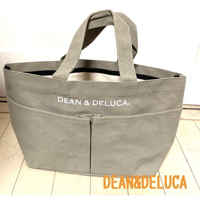 DEAN & DELUCA(ディーンアンドデルーカ)のくーま様専用　新品　DEAN&DELUCA　トートバック　ベージュ レディースのバッグ(トートバッグ)の商品写真