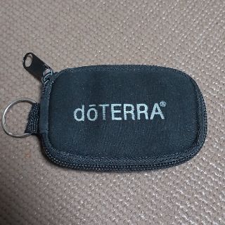 ドテラ(doTERRA)のドテラ キーホルダー オイルポーチ(アロマグッズ)