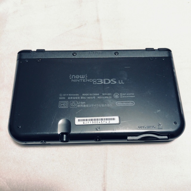 New 3DS LL 本体 メタリックブラック 1