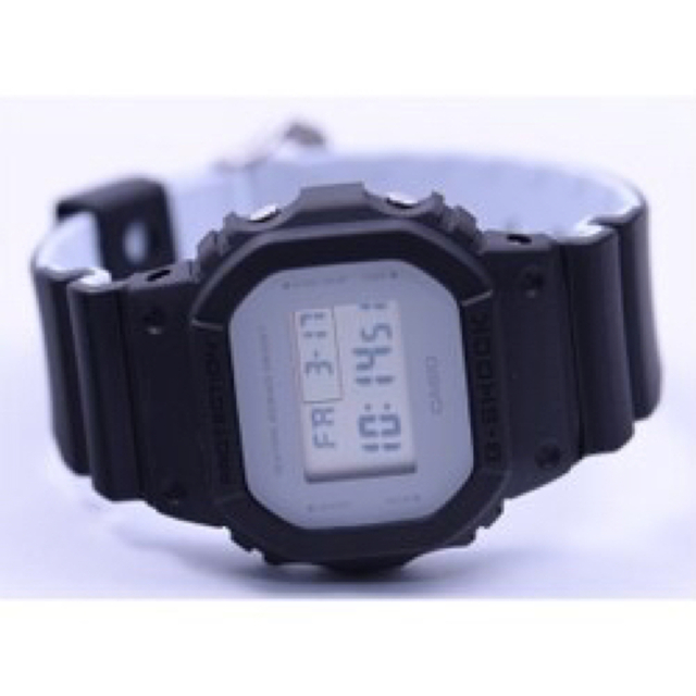 G-SHOCK(ジーショック)の専用 G-SHOCK DW-5600LCU-1JF クリーンミリタリー ブラック メンズの時計(腕時計(デジタル))の商品写真