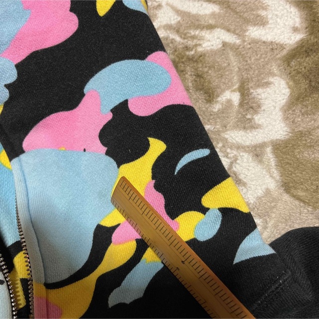 APE  BAPE  KAWS キャンディーカモ　CAMO 迷彩　パーカー　L