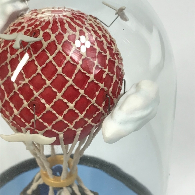 LOUIS VUITTON(ルイヴィトン)のルイヴィトン LOUIS VUITTON マルアエロ エアバルーン 気球 2013年ノベルティ ドーム インテリア オブジェ ガラス エンタメ/ホビーの美術品/アンティーク(彫刻/オブジェ)の商品写真