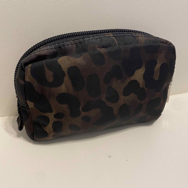 PRADA - 週末限定値下げ!プラダ PRADA レオパード ヒョウ柄 ポーチ