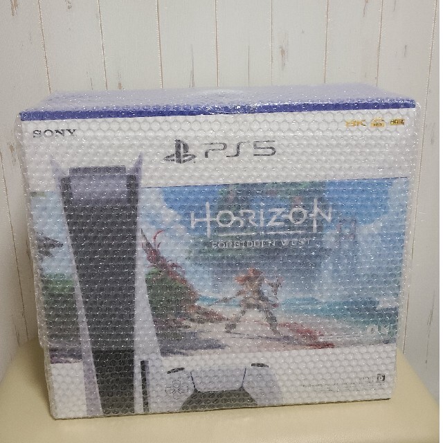 PlayStation5 “Horizon Forbidden West” 同梱