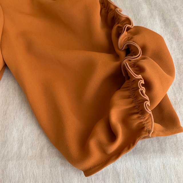 ♡美品♡ FOXEY お袖フリル ブラウス ブラウン系 38 40 休日限定 www
