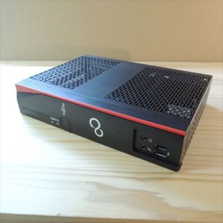 フジツウ(富士通)の2コア/4GB/SSD FMV FUTRO S720 超小型デスクトップ(デスクトップ型PC)