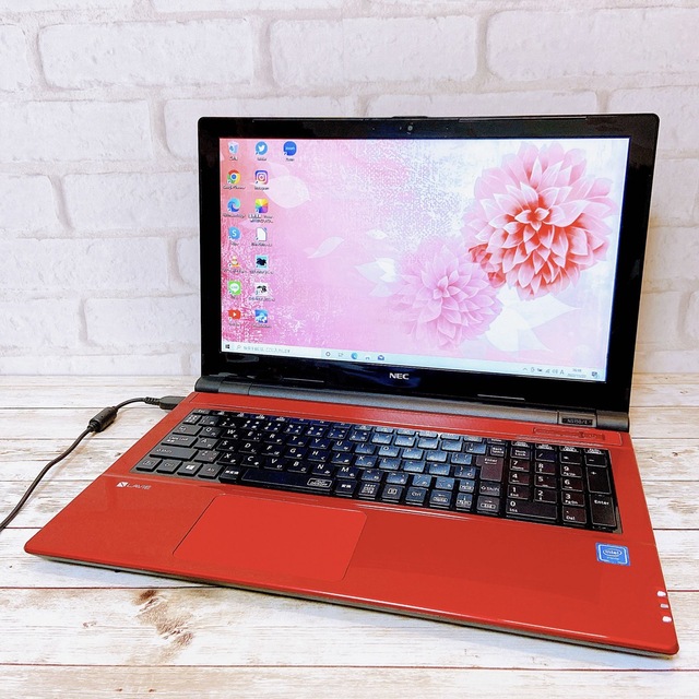 最新作 【1台限定】2016年製✨薄型ノートパソコン‼大容量1TB/Webカメラ