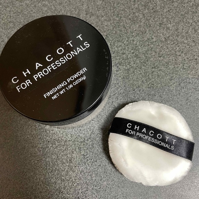 CHACOTT(チャコット)のチャコット　フォー　プロフェッショナルズ　フィニシッングパウダー コスメ/美容のベースメイク/化粧品(フェイスパウダー)の商品写真