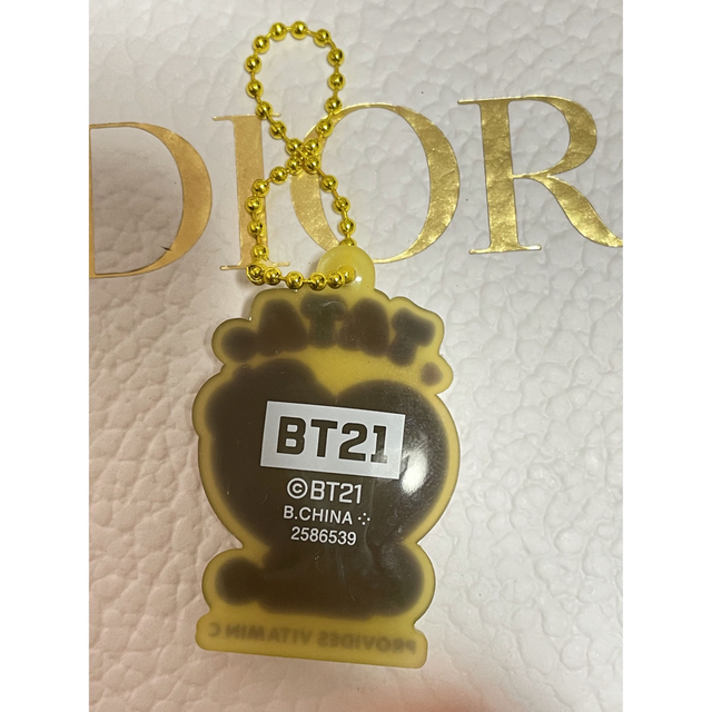 BT21(ビーティーイシビル)のBT21 TATA タタ セット ふわふわマスコット キーホルダー 新品未使用 エンタメ/ホビーのおもちゃ/ぬいぐるみ(キャラクターグッズ)の商品写真