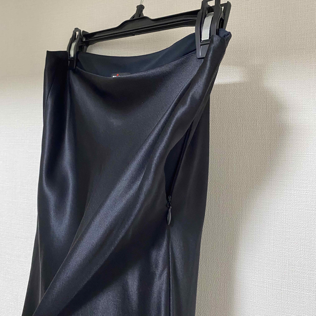 極美品✨キトン KITON シルクスカート サテン マーメイド 膝丈 黒