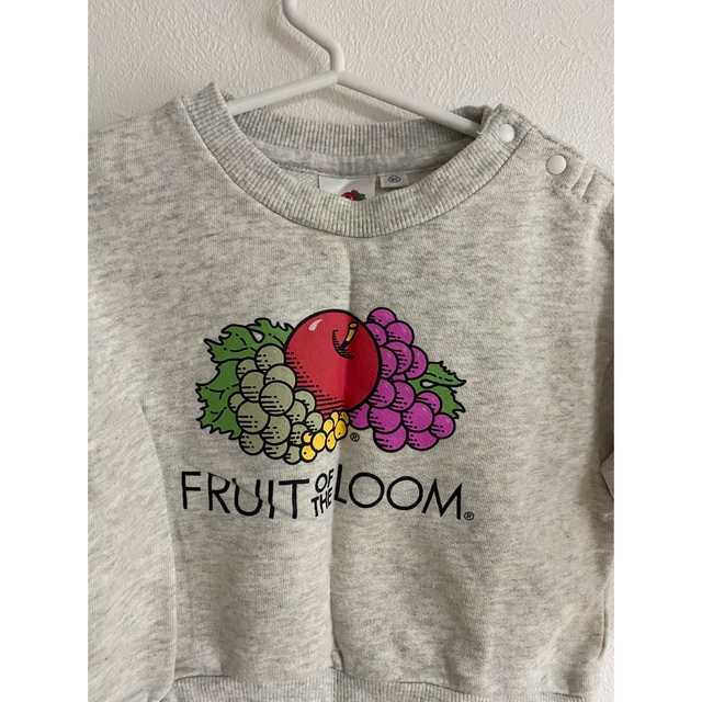 FRUIT OF THE LOOM(フルーツオブザルーム)の90サイズ　スウェット　フルーツオブザルーム　裏起毛なし キッズ/ベビー/マタニティのキッズ服男の子用(90cm~)(ニット)の商品写真