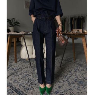 アメリヴィンテージ(Ameri VINTAGE)の美品🤍CENTER PRESS STRAIGHT DENIM(デニム/ジーンズ)