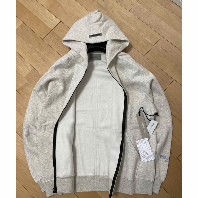 ESSENTIALSエッセンシャルズFULL-ZIP バックロゴ ジップパーカー