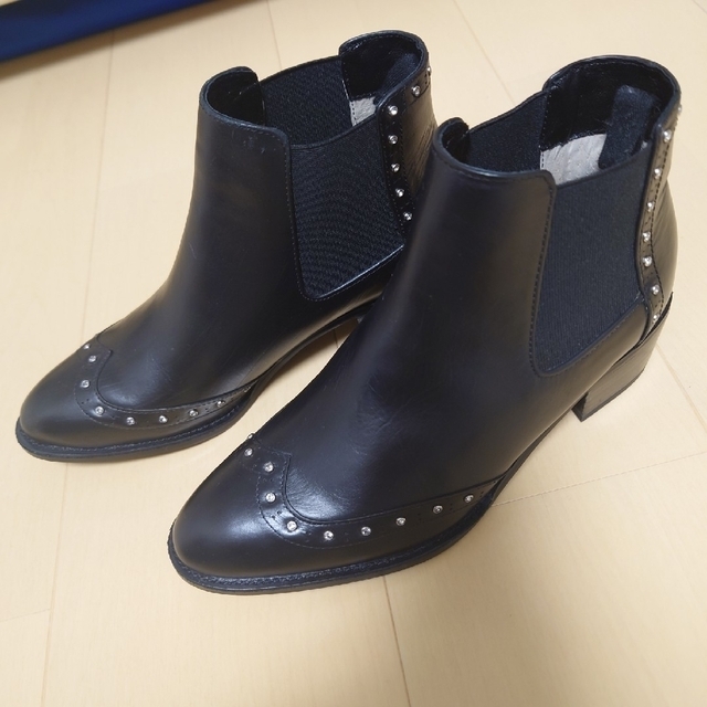 Odette e Odile(オデットエオディール)の新品ｻｲﾄﾞｺﾞｱﾌﾞｰﾂ♡ｼｮｰﾄﾌﾞｰﾂ♡ｵﾃﾞｯﾄｴｵﾃﾞｨｰﾙ レディースの靴/シューズ(ブーツ)の商品写真