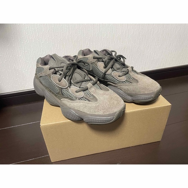 adidas(アディダス)のyeezy 500 26cm インボイス付き　cray brown メンズの靴/シューズ(スニーカー)の商品写真