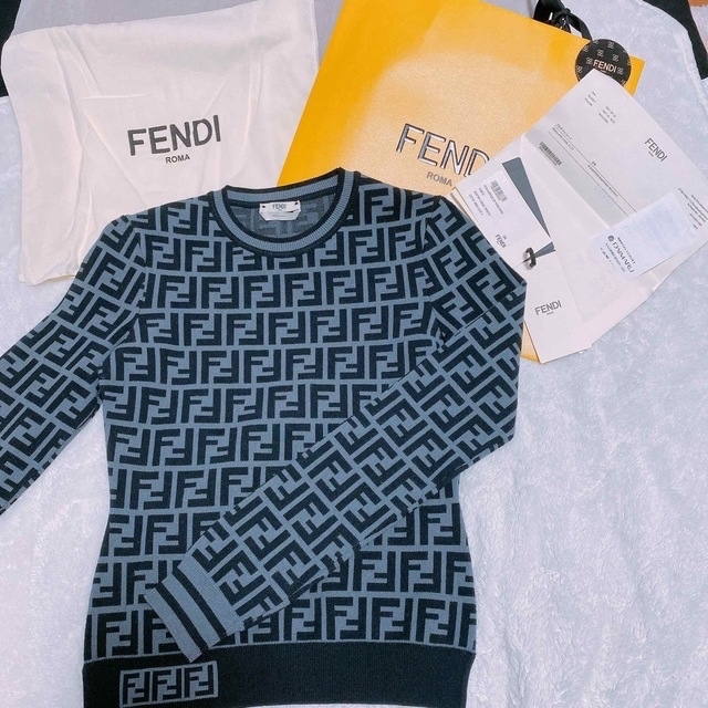 最新作の FENDI FFモチーフセーター フェンディ 服 FENDI - ニット+