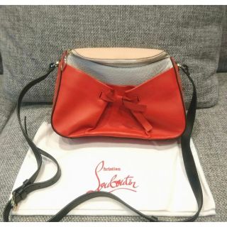 Christian Louboutin(ショルダーバッグ ・ ホワイト/白色系)の Christian Louboutin(ショルダーバッグ ・ ホワイト/白色系)の